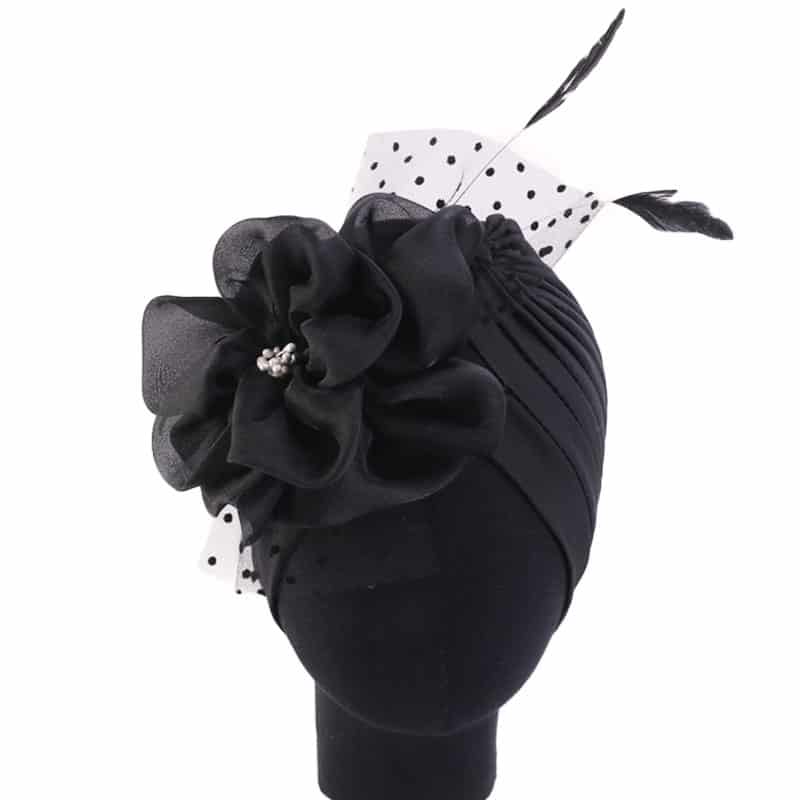 Bonnet Chapeau Organza perlé orné de plume