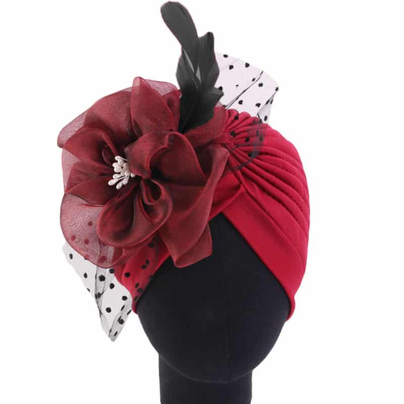 Bonnet Chapeau Organza perlé orné de plume