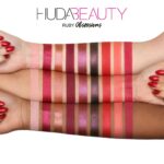 Obsessions Eyeshadow Palette - Ruby - HUDA BEAUTY – Image 2