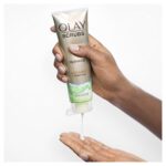 Olay Scrubs Gommage Vitamine C et Caviar de Citron – Image 3