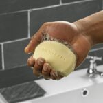 Dove Men+Care Deep Clean Savon 3en1 Corps, Visage et Gommage – Image 2