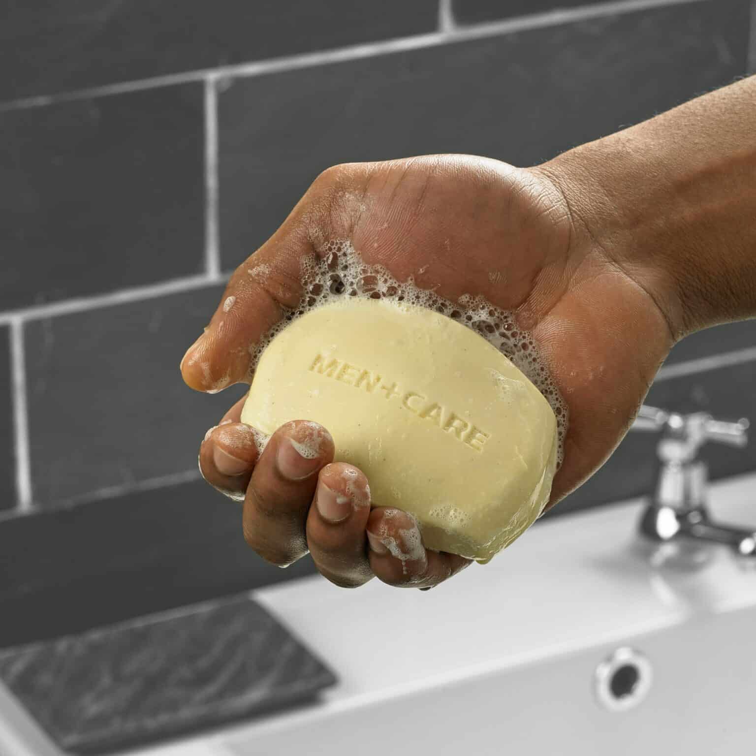 Dove Men+Care Deep Clean Savon 3en1 Corps, Visage et Gommage – Image 2