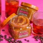 Tree Hut Iced Coffee Shea Sugar Scrub - Gommage Corps – Image 3