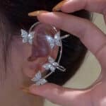 BintaBeauty Boucles d'oreilles Papillon & Fleur en zircon – Image 3