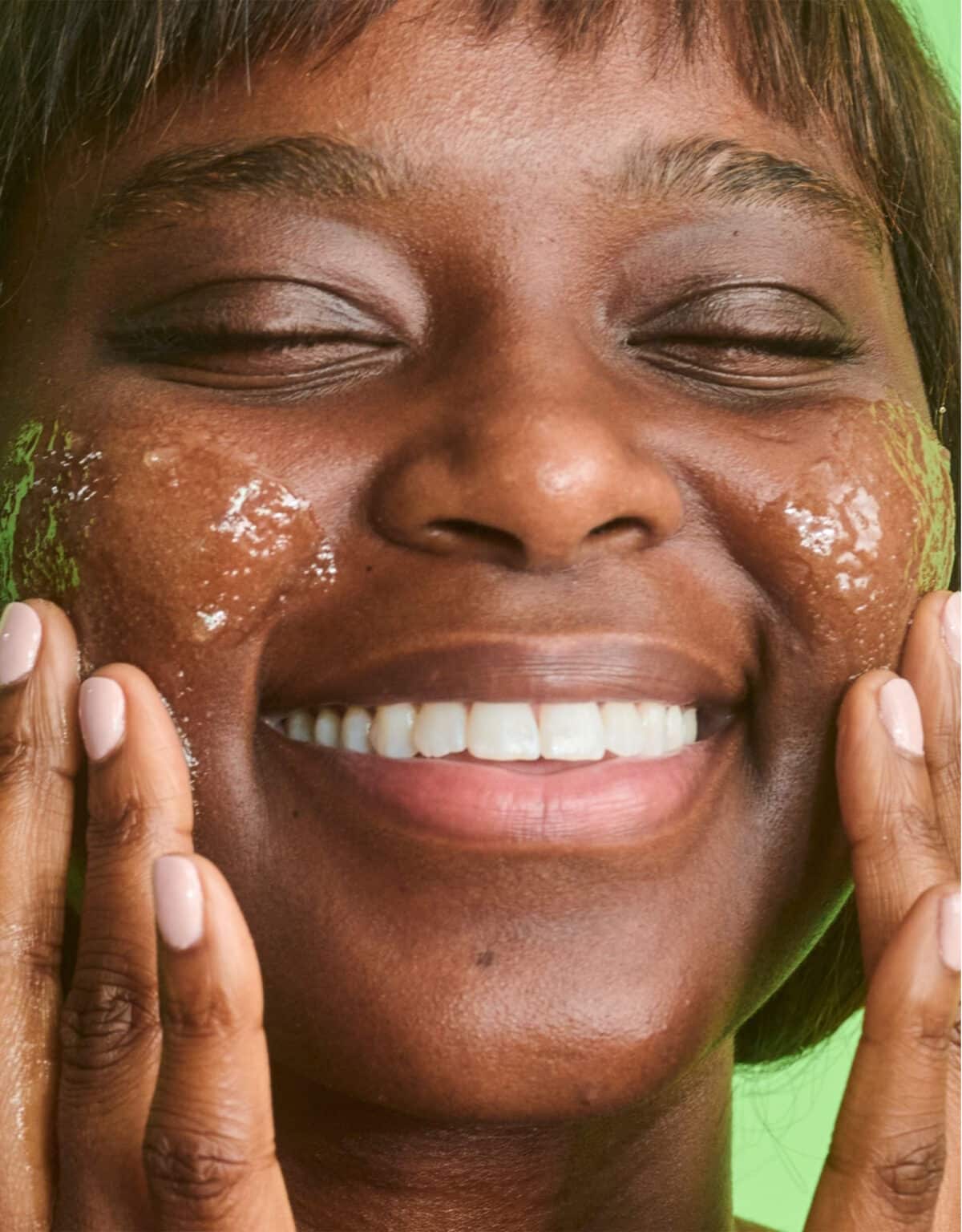 Tree Hut Balancing Cucumber & Seaweed Face Scrub – Image 2