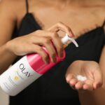 Olay Lait Corps Acide hyaluronique et vitamine B3 - 502ml – Image 2