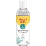 Burt’s Bees Nettoyant moussant naturel contre les imperfections.